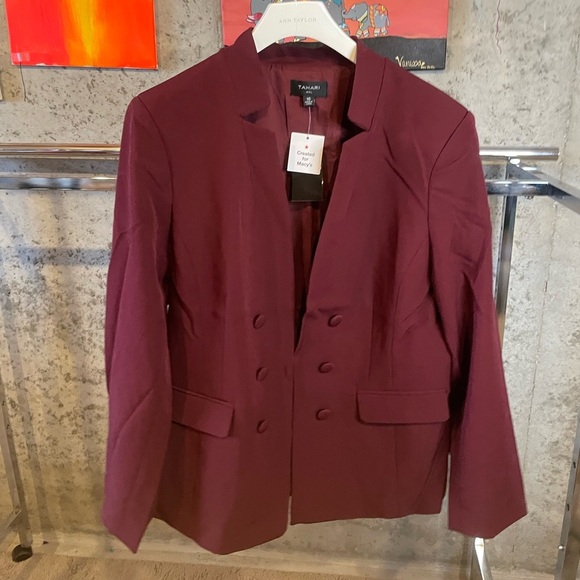 Tahari Women's Business Burgundy Blazer 16W - Picture 2 of 3